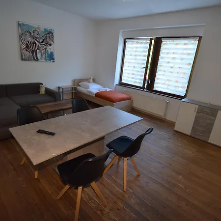 Apartment Ostendplatz *