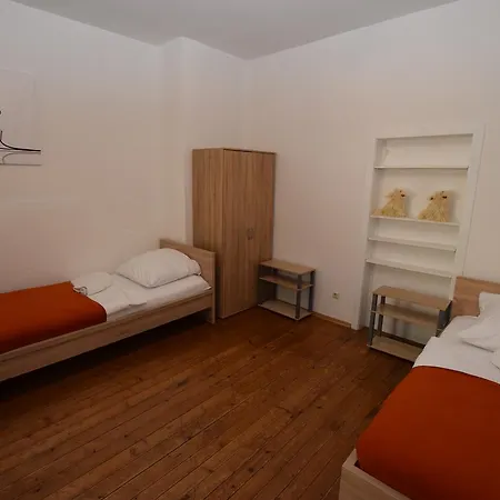 Apartment Ostendplatz *